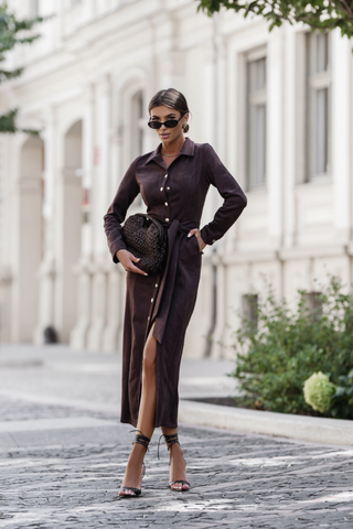 Top 5 modeli sukienek idealnych na jesienne stylizacje biznesowe