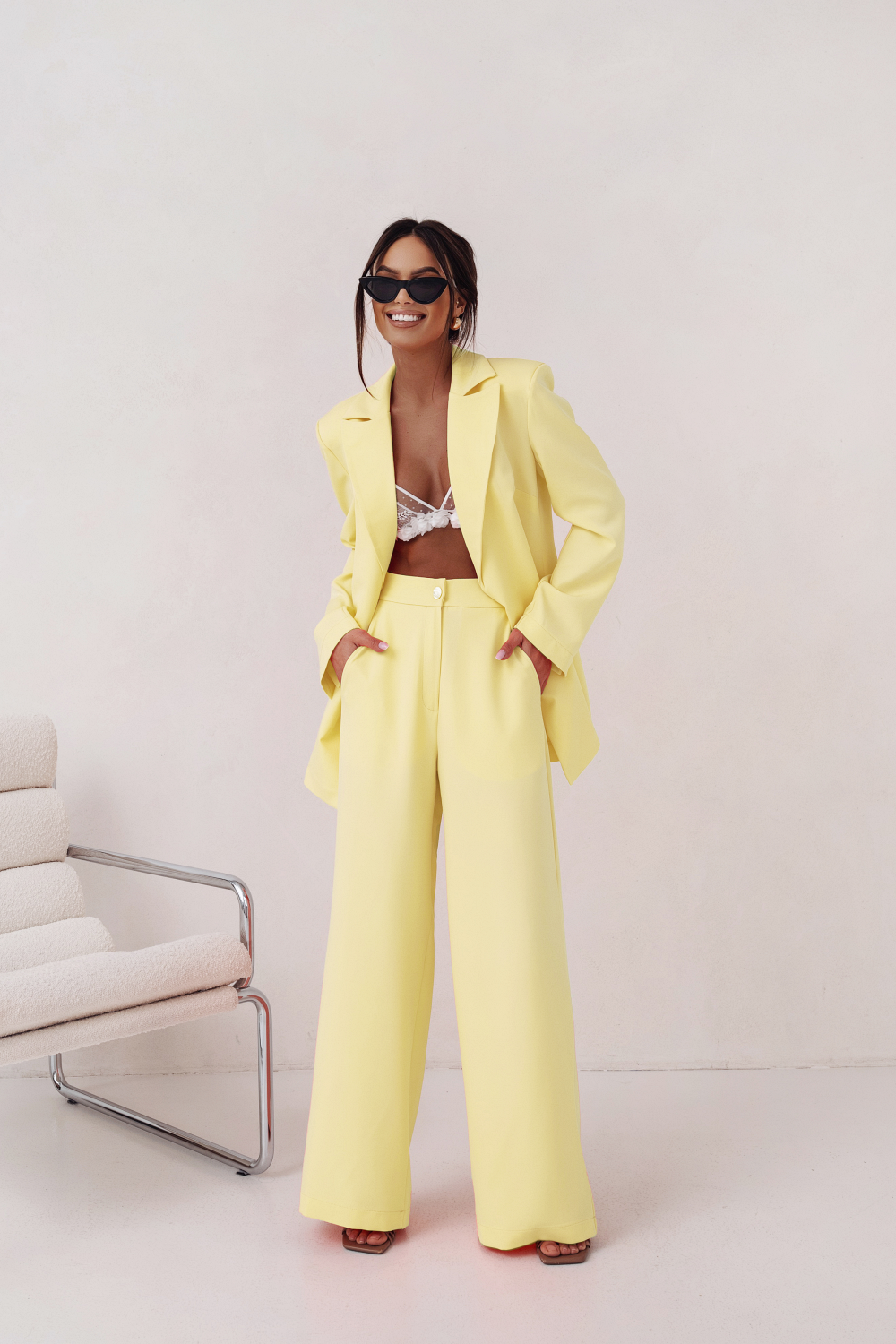 Must-have w Twoim butiku: Jakie modele sukienek to absolutne bestsellery w 2026 roku?