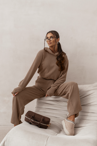 LaBalancia - Komplet HOPE - Ciemny beż - Hurtownia Odzieży Damskiej - POSLKA Produkcja i Sprzedaż Hurtowa - LaBalancia