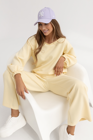 LaBalancia - Komplet COMFY - Żółty - Hurtownia Odzieży Damskiej - POSLKA Produkcja i Sprzedaż Hurtowa - LaBalancia