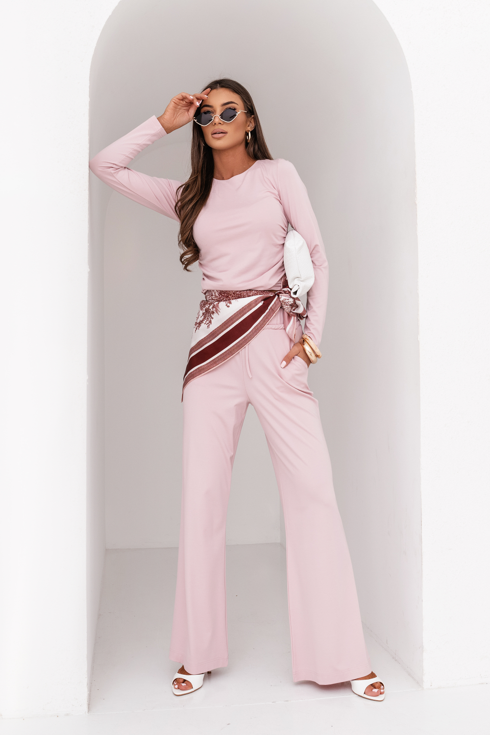 LaBalancia - Komplet SHIRA długi rękaw - Jasny róż - Hurtownia Odzieży Damskiej - POSLKA Produkcja i Sprzedaż Hurtowa - LaBalancia