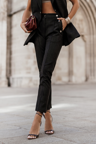 LaBalancia - Spodnie cygaretki KIARA - Czarne - Hurtownia Odzieży Damskiej - POSLKA Produkcja i Sprzedaż Hurtowa - LaBalancia