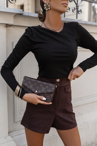 LaBalancia - Bluzka MONNA - Czarna - Hurtownia Odzieży Damskiej - POSLKA Produkcja i Sprzedaż Hurtowa - LaBalancia