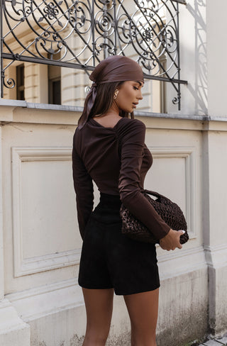 La Balancia | Hurtownia Odzieży Damskiej - Spodenki CALLY - czarne - Hurtownia Odzieży Damskiej - POSLKA Produkcja i Sprzedaż Hurtowa - La Balancia | Hurtownia Odzieży Damskiej