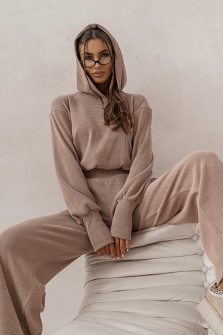 LaBalancia - Komplet HOPE - Beż - Hurtownia Odzieży Damskiej - POSLKA Produkcja i Sprzedaż Hurtowa - LaBalancia