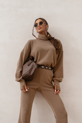 La Balancia | Hurtownia Odzieży Damskiej - Komplet PRIAH - Ciemny beż - Hurtownia Odzieży Damskiej - POSLKA Produkcja i Sprzedaż Hurtowa - La Balancia | Hurtownia Odzieży Damskiej