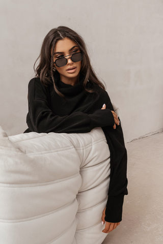 LaBalancia - Komplet PRIAH - Czarny - Hurtownia Odzieży Damskiej - POSLKA Produkcja i Sprzedaż Hurtowa - LaBalancia